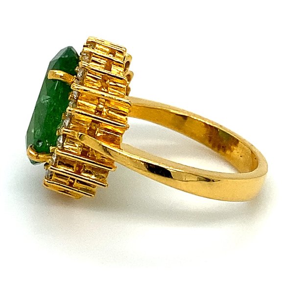 Certified Tsavorite 6.08ct Diamonds 22K Gold Ring - Picture 6 of 10